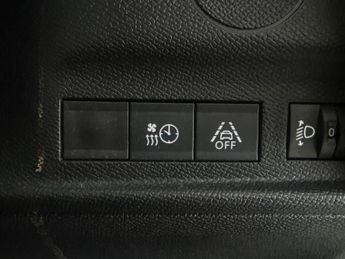 Citroen e-C4 50kWh Sense Plus (11kW Charger) (136 ps) - CLIMATE CONTROL - DRI