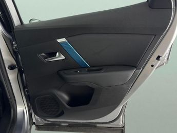 Citroen e-C4 50kWh Sense Plus (11kW Charger) (136 ps) - CRUISE - CLIMATE CONT