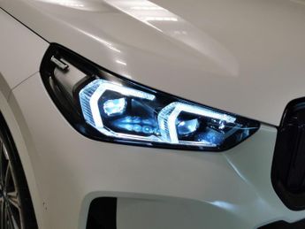 BMW iX1 30 66.5kWh M Sport xDrive (11kW Charger) (313 ps) - TECH PACK - 