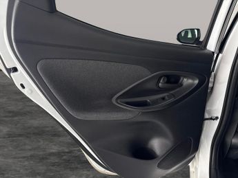 Toyota Yaris 1.5 VVT-h Design E-CVT (116 ps) - BLUETOOTH - DRIVING MODES