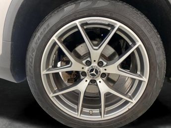 Mercedes-Benz GLC 2.0 GLC300d AMG Line (Premium Plus) G-Tronic+ 4MATIC (245 ps) - 