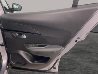 Peugeot E-2008 50kWh GT (7kW Charger) (136 ps) - REVERSE CAM - NAV - HEATED SEA