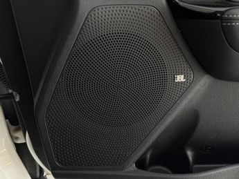 Kia Niro 1.6 GDi 8.9kWh 3 Plug-in DCT (139 bhp) - HEATED LEATHER - HEATED