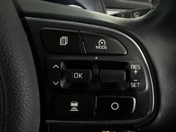 Kia Niro 1.6 GDi 8.9kWh 3 Plug-in DCT (139 bhp) - HEATED LEATHER - HEATED