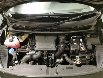 Hyundai i10 1.0 SE Connect (67 ps) - CRUISE - AIR CON - DAB