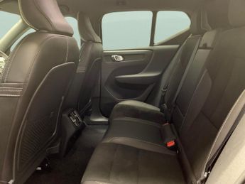 Volvo XC40 2.0 T4 R-Design Pro (190 ps) - USB AUDIO - ANDROID AUTO - LEATHE