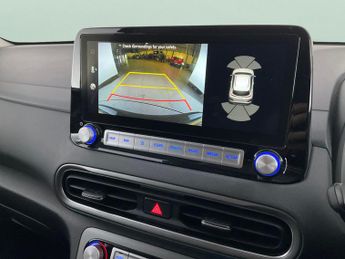 Hyundai Kona 64kWh Premium (10.5kW Charger) (204 ps) - NAV - HEATED SEATS