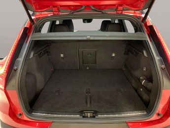 Volvo XC40 2.0 T4 R-Design Pro (190 ps) - USB AUDIO - ANDROID AUTO - LEATHE