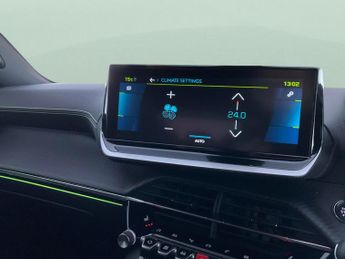 Peugeot E-2008 50kWh GT (7kW Charger) (136 ps) - LED - REVERSE CAM - NAV