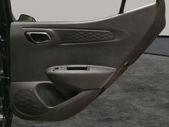 Hyundai i10 1.0 SE Connect (67 ps) - CRUISE - AIR CON - DAB