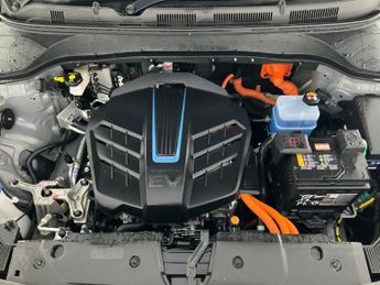 Hyundai Kona 64kWh Premium (10.5kW Charger) (204 ps) - NAV - HEATED SEATS