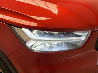 Volvo XC40 2.0 T4 R-Design Pro (190 ps) - USB AUDIO - ANDROID AUTO - LEATHE