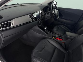 Kia Niro 1.6 GDi 8.9kWh 3 Plug-in DCT (139 bhp) - HEATED LEATHER - HEATED