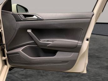 Volkswagen Polo 1.0 TSI Life DSG (95 ps) - PADDLE SHIFT - AIR CON - DAB