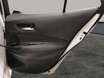 Toyota Corolla 1.8 VVT-h GPF Icon CVT (122 ps) - LANE DEPARTURE ALERT - BLUETOO