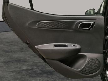 Hyundai i10 1.0 SE Connect (67 ps) - CRUISE - AIR CON - DAB