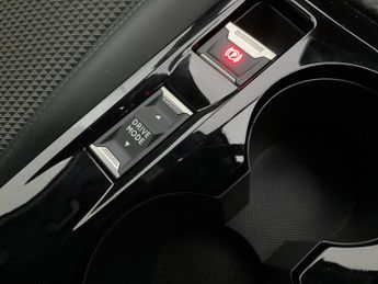 Peugeot E-2008 50kWh GT (7kW Charger) (136 ps) - LED - REVERSE CAM - NAV