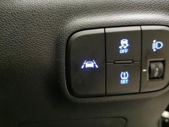 Hyundai i10 1.0 SE Connect (67 ps) - CRUISE - AIR CON - DAB