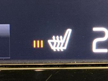 Volvo XC40 2.0 T4 R-Design Pro (190 ps) - USB AUDIO - ANDROID AUTO - LEATHE