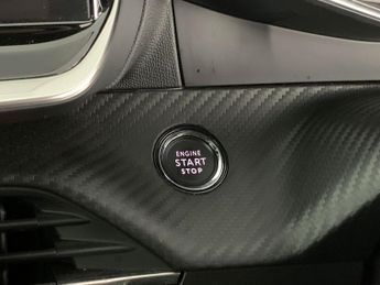 Peugeot E-2008 50kWh GT (7kW Charger) (136 ps) - REVERSE CAM - NAV - HEATED SEA