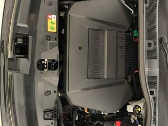 Peugeot E-2008 50kWh GT (7kW Charger) (136 ps) - REVERSE CAM - NAV - HEATED SEA