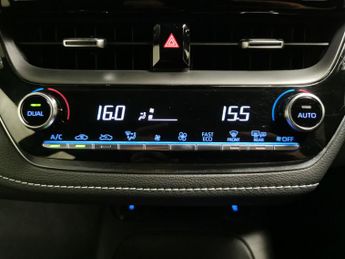 Toyota Corolla 1.8 VVT-h GPF Icon CVT (122 ps) - LANE DEPARTURE ALERT - BLUETOO