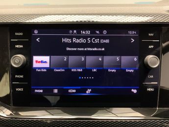 Volkswagen Polo 1.0 TSI Life DSG (95 ps) - PADDLE SHIFT - AIR CON - DAB