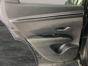 Hyundai Tucson 1.6 h T-GDi Premium (230 ps) - HEATED SEATS - HEATED STEERING