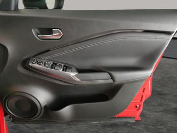 Nissan Juke 1.6 Tekna (143 ps) - LED - REVERSE CAM - NAV