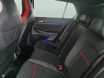 Volkswagen Golf 2.0 TSI GTI Clubsport DSG (300 ps) - BLUETOOTH - DIGITAL DASH