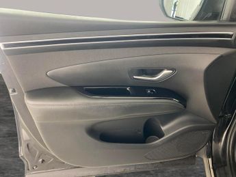 Hyundai Tucson 1.6 h T-GDi Premium (230 ps) - HEATED SEATS - HEATED STEERING