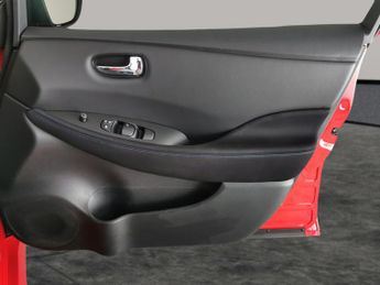 Nissan Leaf 40kWh Acenta (150 ps) - LANE DEPARTURE  - AIR CON - KEYLESS STAR