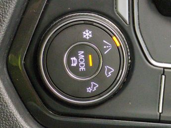 Volkswagen Tiguan 2.0 TDI S DSG 4Motion (150 ps) - SD CARD MEDIA INPUT - CLIMATE C