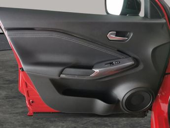 Nissan Juke 1.6 Tekna (143 ps) - LED - REVERSE CAM - NAV