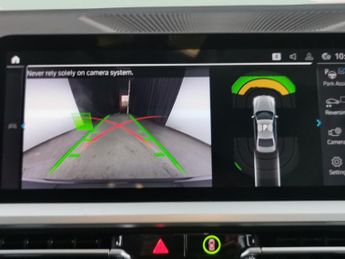 BMW 3 Series 2.0 330e 12kWh SE Pro Plug-in (292 ps) - AUTO PARK - NAV - ACOUS
