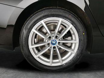 BMW 3 Series 2.0 330e 12kWh SE Pro Plug-in (292 ps) - AUTO PARK - NAV - ACOUS