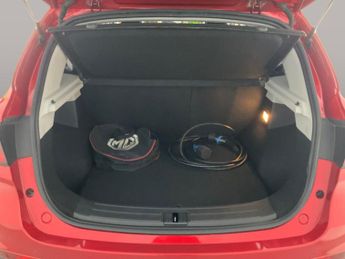 MG MG ZS 44.5kWh Exclusive (143 ps) - CARPLAY - KEYLESS ENTRY - LED