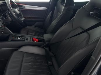 Cupra Formentor 1.4 eHybrid 12.8kWh V2 Plug-in DSG (204 ps) - LED - REVERSE CAM 