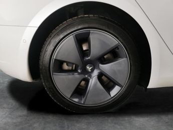 Tesla Model 3 Standard Range Plus RWD (241 bhp) - AUTO PARK - LED - REVERSE CA