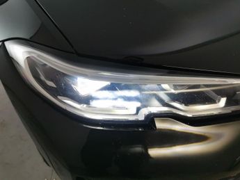 BMW 3 Series 2.0 330e 12kWh SE Pro Plug-in (292 ps) - AUTO PARK - NAV - ACOUS