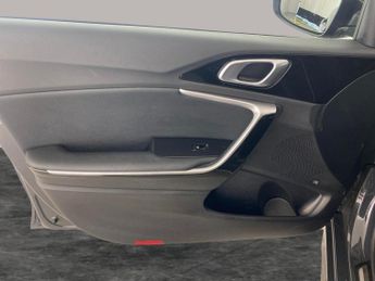 Kia Proceed 1.5 T-GDi GT-Line S Shooting Brake DCT (158 bhp) - LED - REVERSE