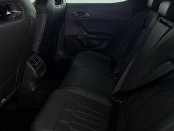 Cupra Formentor 1.4 eHybrid 12.8kWh V2 Plug-in DSG (204 ps) - LED - REVERSE CAM 