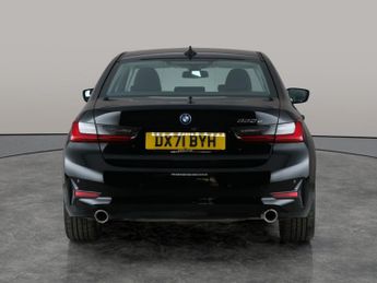 BMW 3 Series 2.0 330e 12kWh SE Pro Plug-in (292 ps) - AUTO PARK - NAV - ACOUS