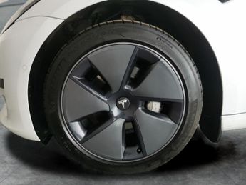 Tesla Model 3 Standard Range Plus RWD (241 bhp) - AUTO PARK - LED - REVERSE CA