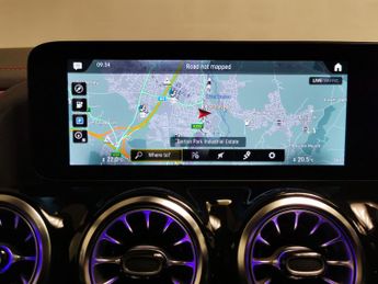 Mercedes-Benz EQA EQA 250 66.5kWh AMG Line (190 ps) - DIGITAL DASH - 18IN ALLOYS