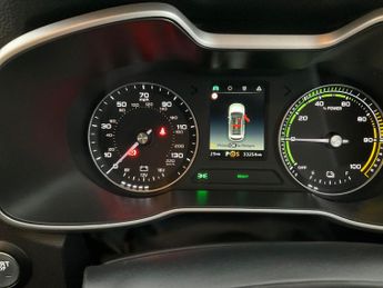 MG MG ZS 44.5kWh Exclusive (143 ps) - CARPLAY - KEYLESS ENTRY - LED