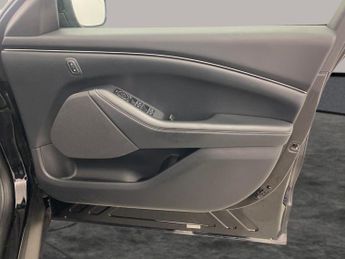 Ford Mustang Mach-e Standard Range 70kWh Automatic (269 ps) - REVERSE CAM - HEATED S