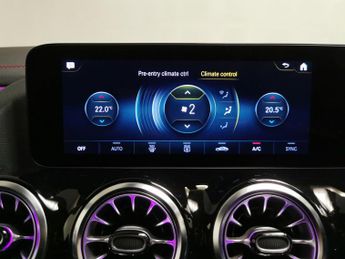 Mercedes-Benz EQA EQA 250 66.5kWh AMG Line (190 ps) - DIGITAL DASH - 18IN ALLOYS