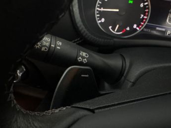 Nissan Juke 1.0 DIG-T N-Connecta DCT (114 ps) - INTELLIGENT LANE INTERVENTIO