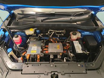 MG MG ZS 72.6kWh SE Long Range (156 ps) - LANE DEPARTURE  - BLUETOOTH